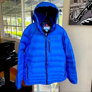 Sold sold sold! Columbia 650 Feather Down Puffer Omni Tech Jacket- Men Medium